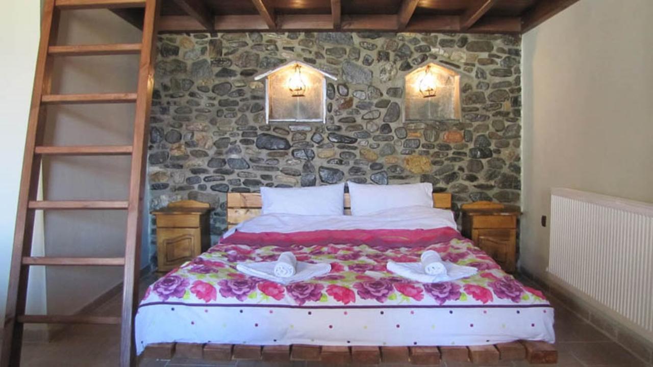 Ihnilatis Bed and Breakfast Kerkíni Kamer foto