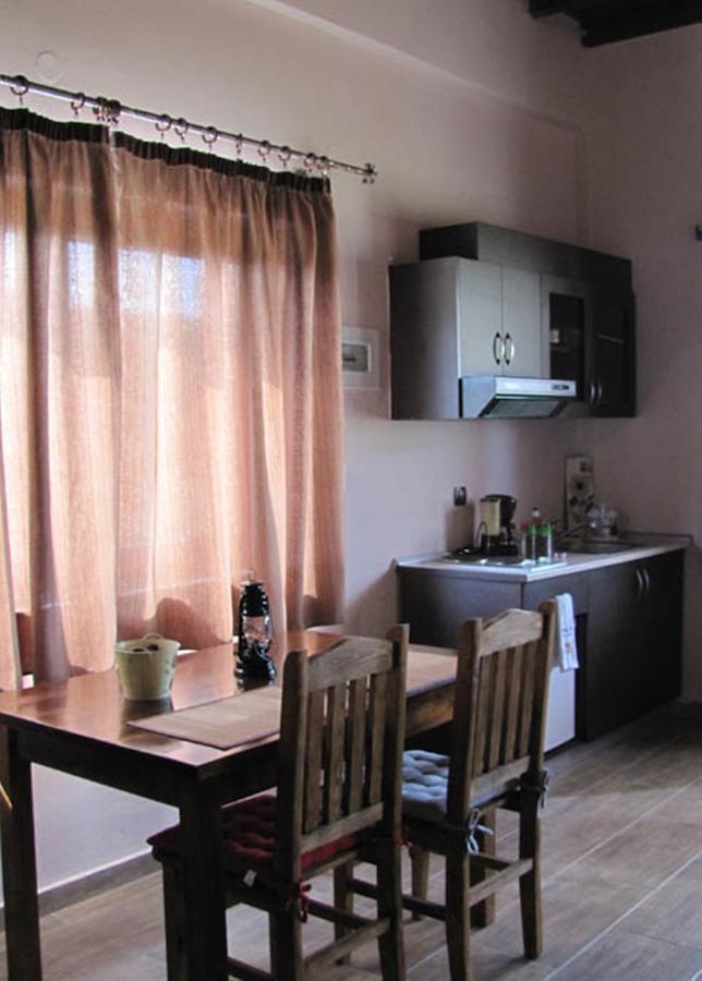 Ihnilatis Bed and Breakfast Kerkíni Kamer foto