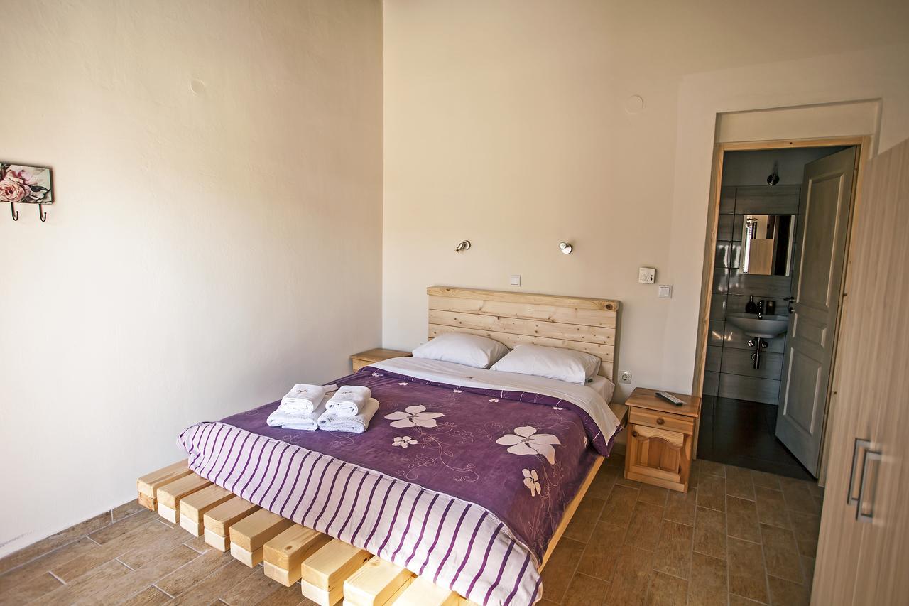 Ihnilatis Bed and Breakfast Kerkíni Buitenkant foto
